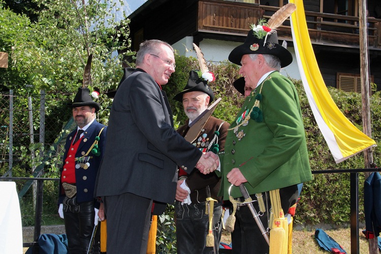 2014-Festumzug-Absam-Ehrung01